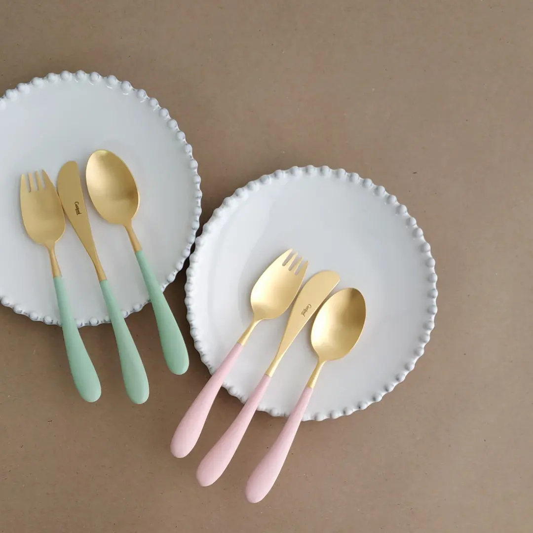 https://orpheudecor.com/wp-content/uploads/alice-cutlery-set-3-pieces-by-cutipol-matte-gold-celadon-pink-orpheudecor.webp