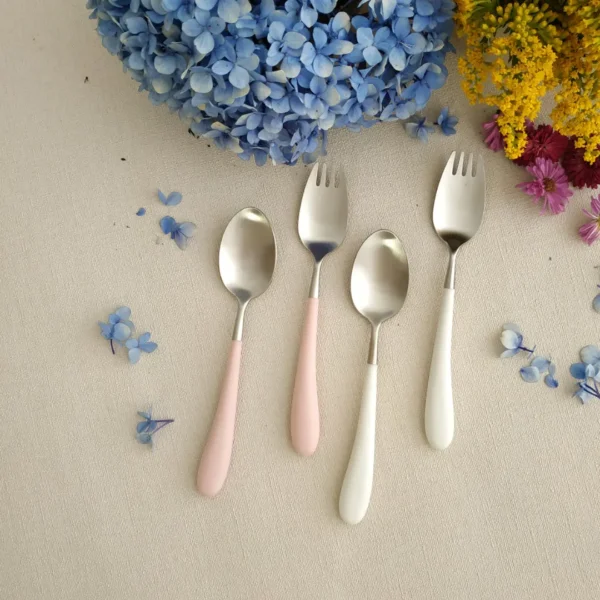 Alice Cutlery Set, 3 Pieces by Cutipol - Matte, Pink & White - Orpheu Decor
