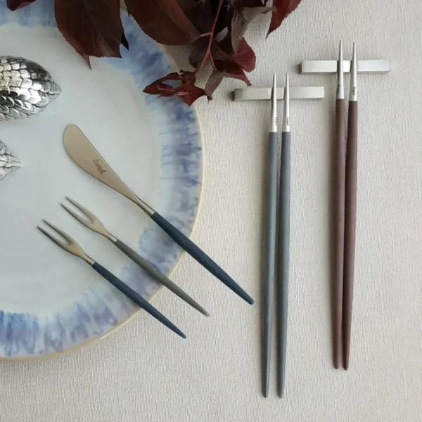 Goa Chopsticks Set (3 pcs) by Cutipol - Matte, Grey & Brown - Orpheu Decor