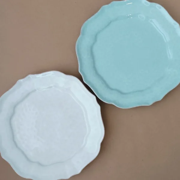 Impressions Dinner Plate, 29 cm by Casafina - White & Robins Egg Blue - Orpheu Decor