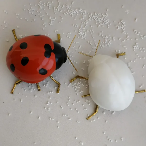 Ladybird, Fly, Fly, 16 cm by Laboratório D’Estórias - Red & White - Orpheu Decor