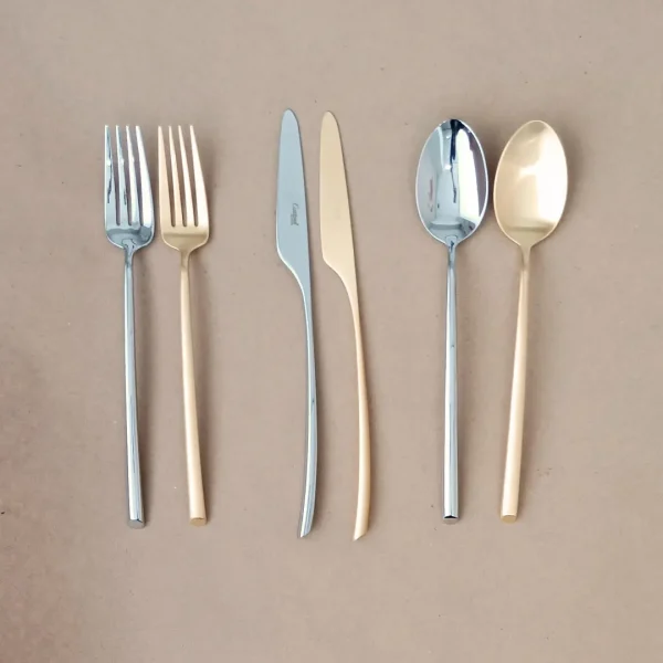 Mezzo Dinner Knife by Cutipol - Polished Steel & Matte Gold - Orpheu Decor