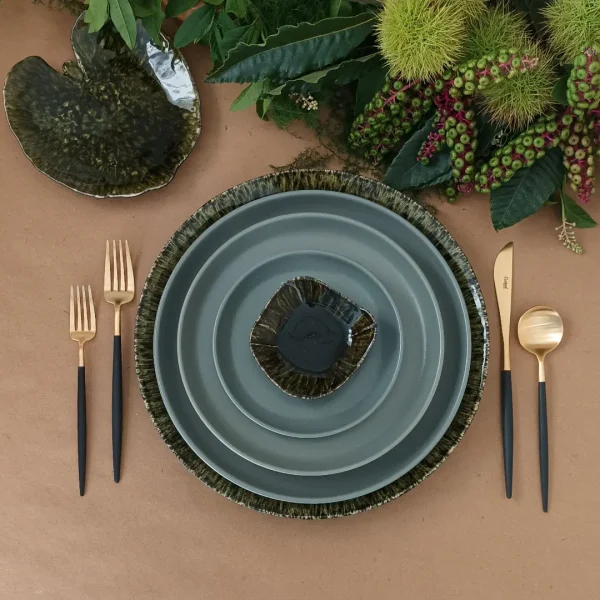 Pacifica Dinnerware Set, 30 Pieces by Casafina - Artichoke Green - PADS30P-VC7213 - Orpheu Decor
