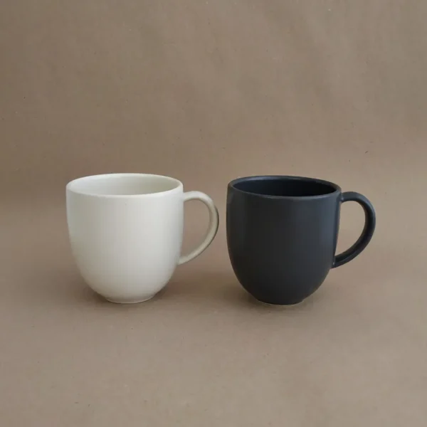 Pacifica Mug, 0.33 L by Casafina - Seed Grey & Vanilla - Orpheu Decor