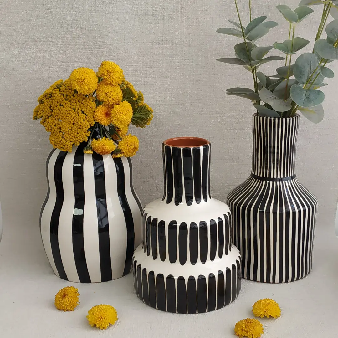 Pattern Bold Garafe Vase, 22 cm by Casa Cubista - Black - 0414 - Orpheu Decor