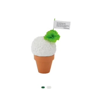 La Méduse et le Basilic, 12 cm by Laboratório D’Estórias - White
